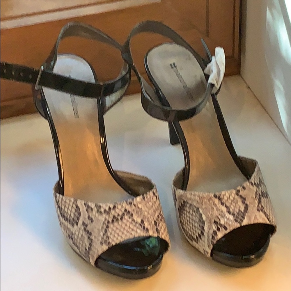 Women’s Black/Snakeskin Patent Leather Heels